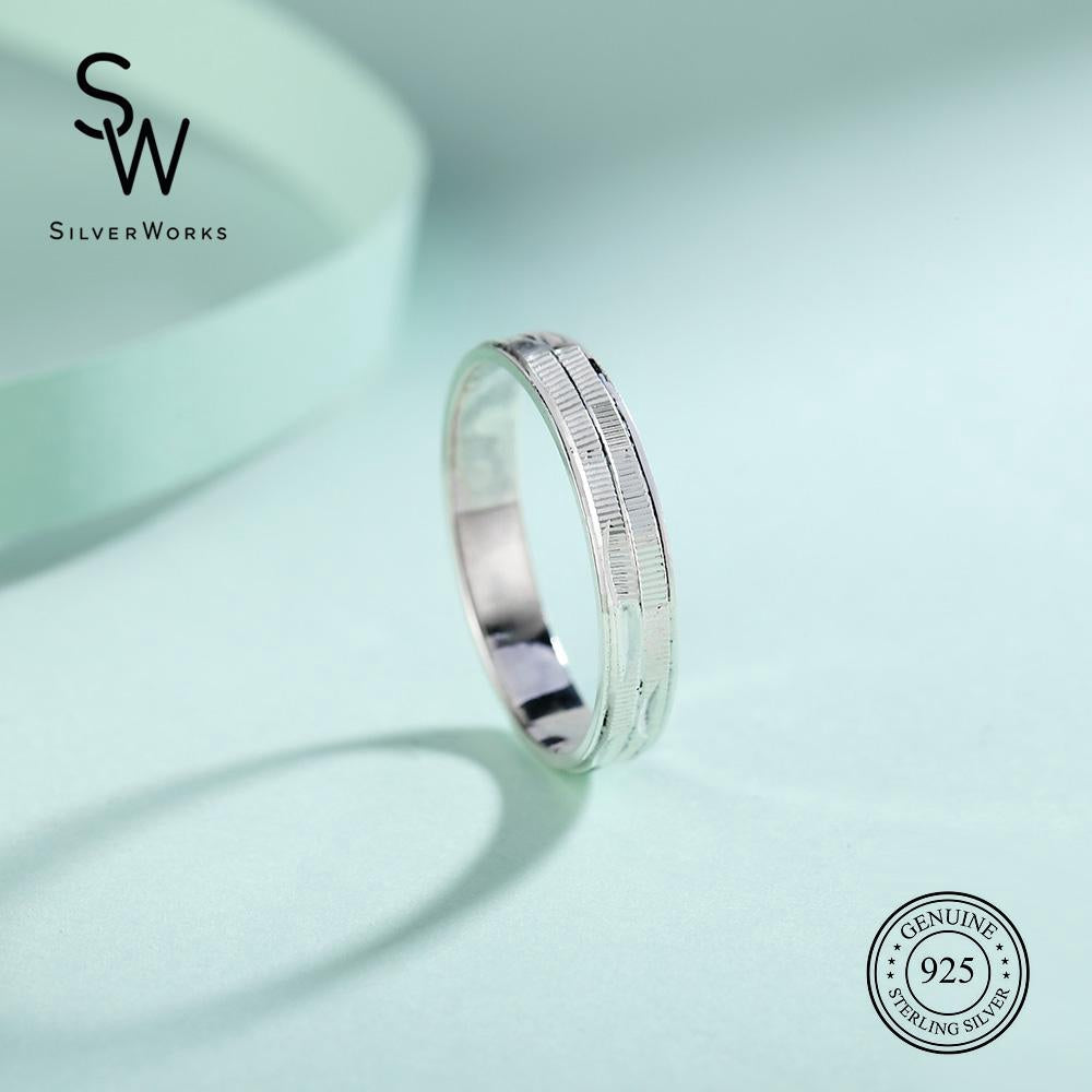 Silverworks R5450 Diamond Cut Band Band Ring - Fashion Accessory for Women