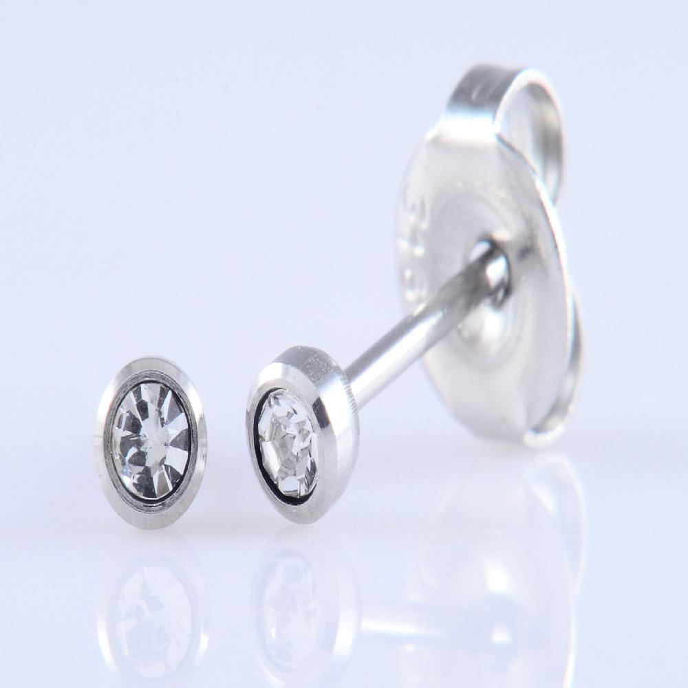 E7937 SS 2MM CLR CRYSTAL EARPIERCING STUD