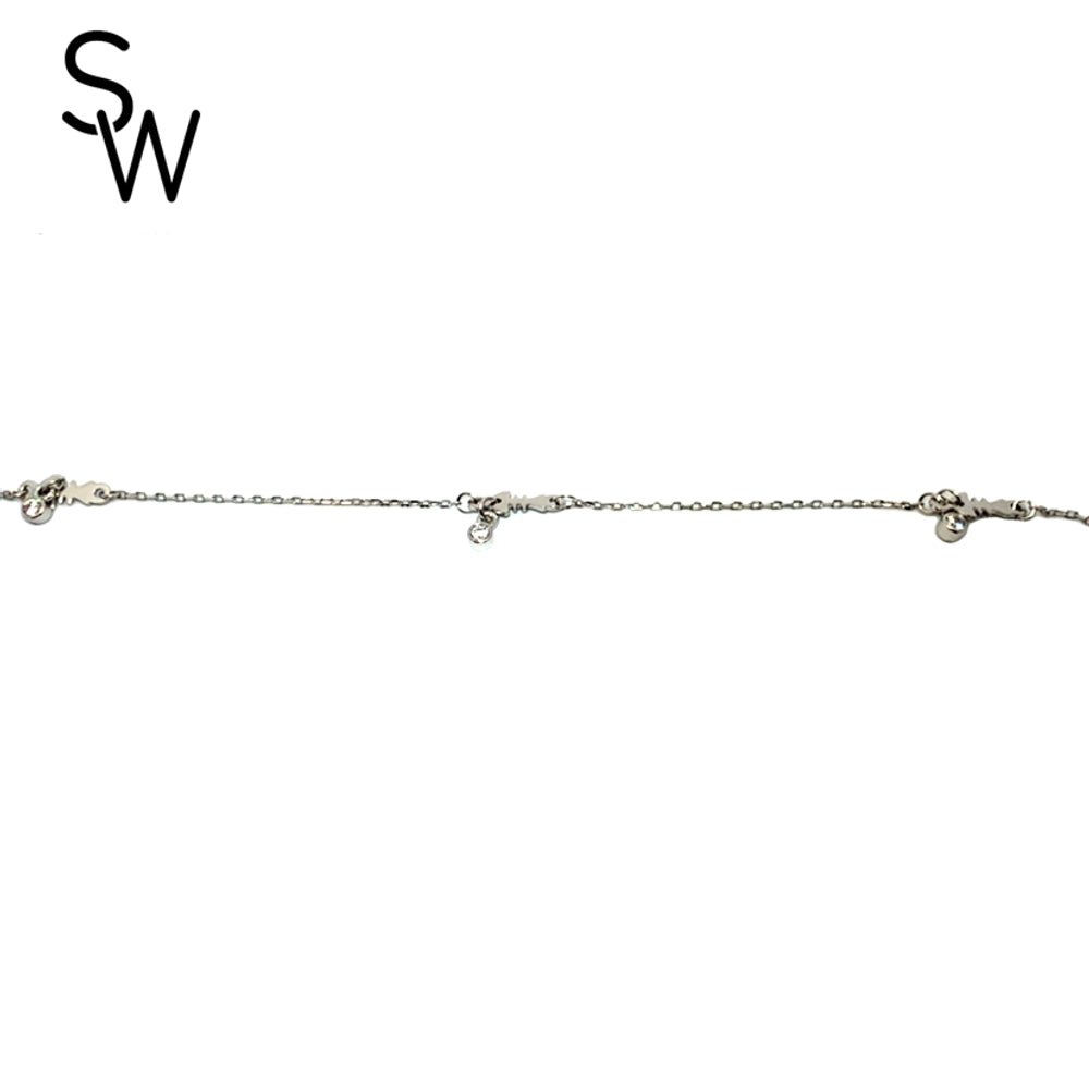 
                      
                        B5319 3FISHBONE W/3RND CZ ROLO CHAIN 1.61G
                      
                    