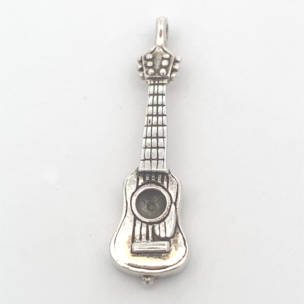 C3797 GUITAR DESIGN PENDANT