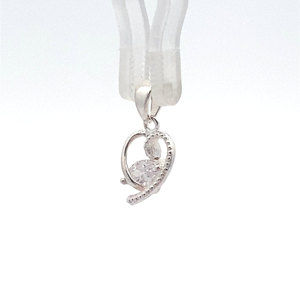 
                      
                        C4853 CUTOUT HEART WITH MARQUEE CZ SC 0.7G
                      
                    