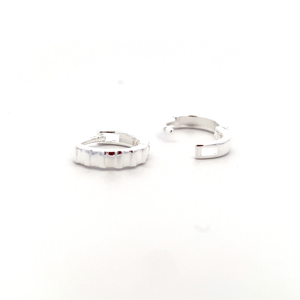 
                      
                        E7641 TEXTURED HUGGIES 2X11MM SE 1.12G
                      
                    