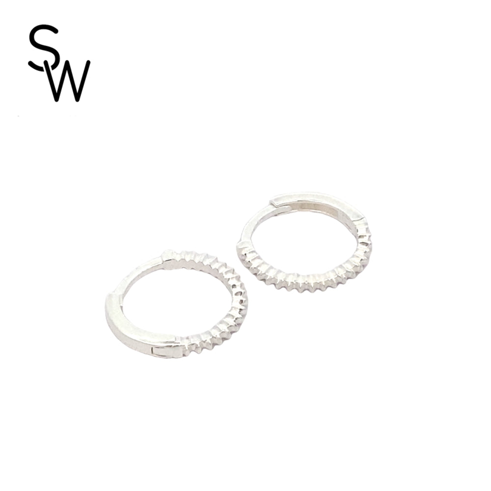 
                      
                        E7645 D/C HUGGIES SE 2.16G
                      
                    