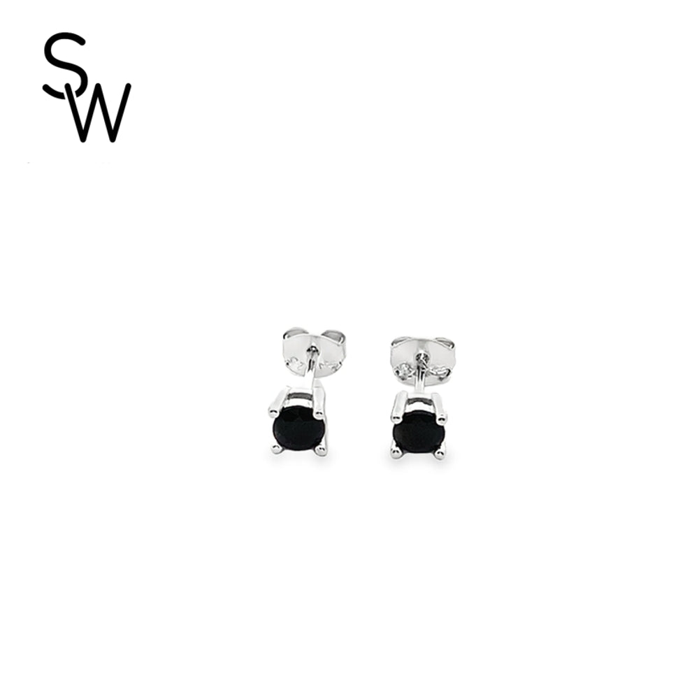 
                      
                        E7955 4 PRONG RND 4MM BLACK CZ STUD 0.8G
                      
                    