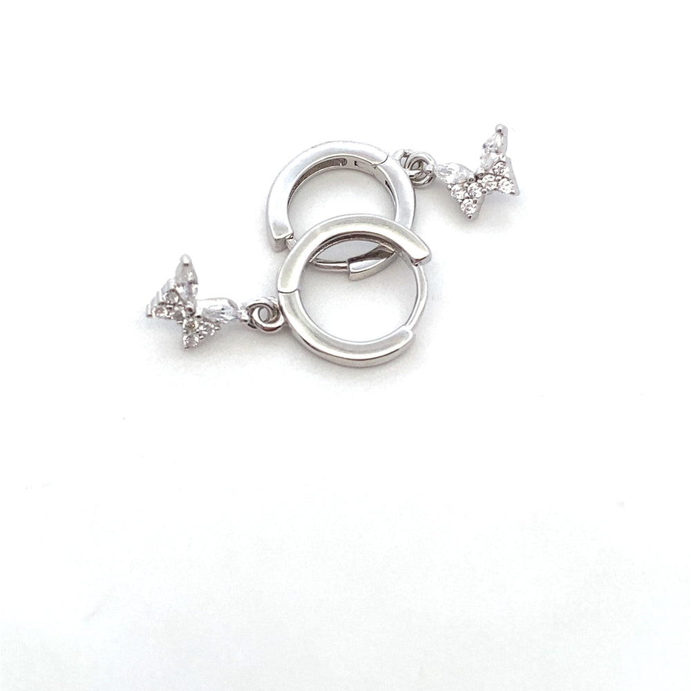 
                      
                        E8038 SILVER 5MM FULL CZ DANGLING BUTTERFLY HUGGIES EARRNG 1.81G
                      
                    