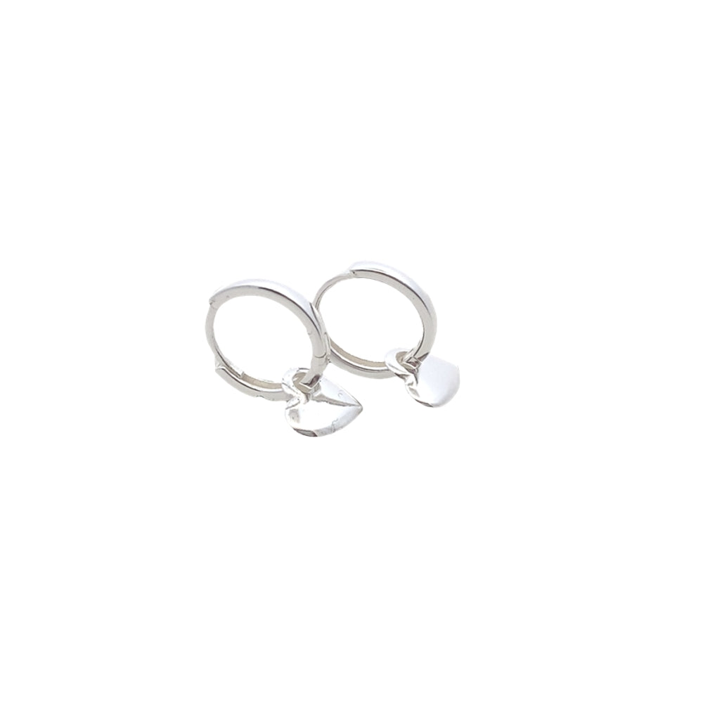 E8056 SILVER 11MM PLAIN HOOP MVBLE HRT HOOP EARRNG 2.3G