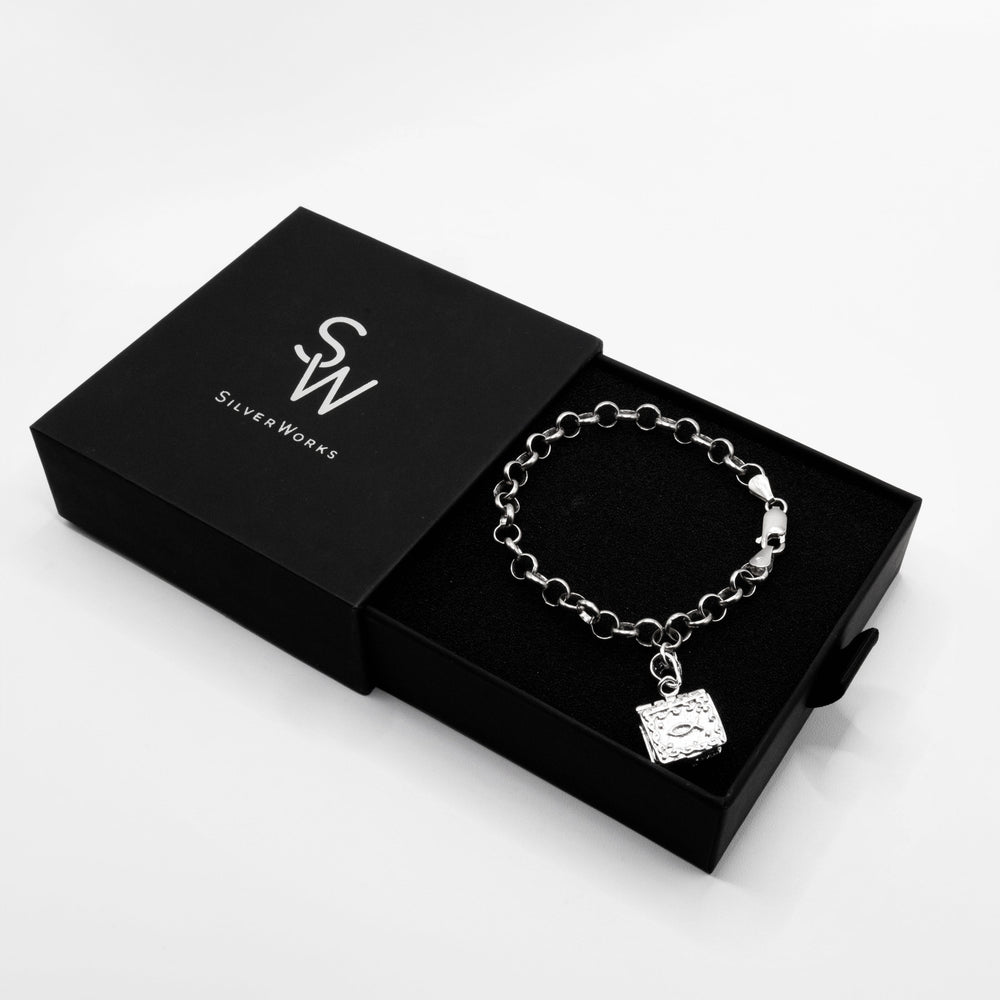 
                      
                        Luke Dangling Prayer Box 925 Sterling Silver Chain Bracelet | SilverWorks
                      
                    