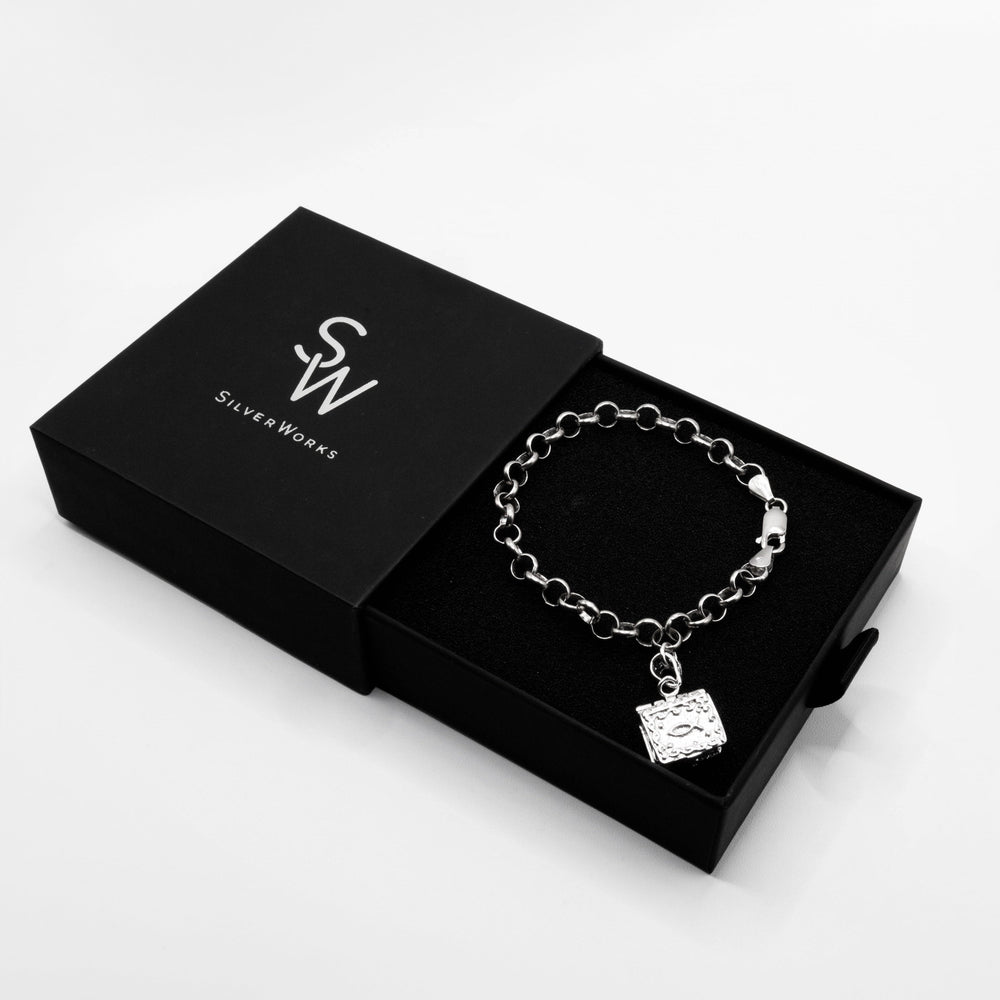 
                      
                        Luke Dangling Prayer Box 925 Sterling Silver Chain Bracelet | SilverWorks
                      
                    