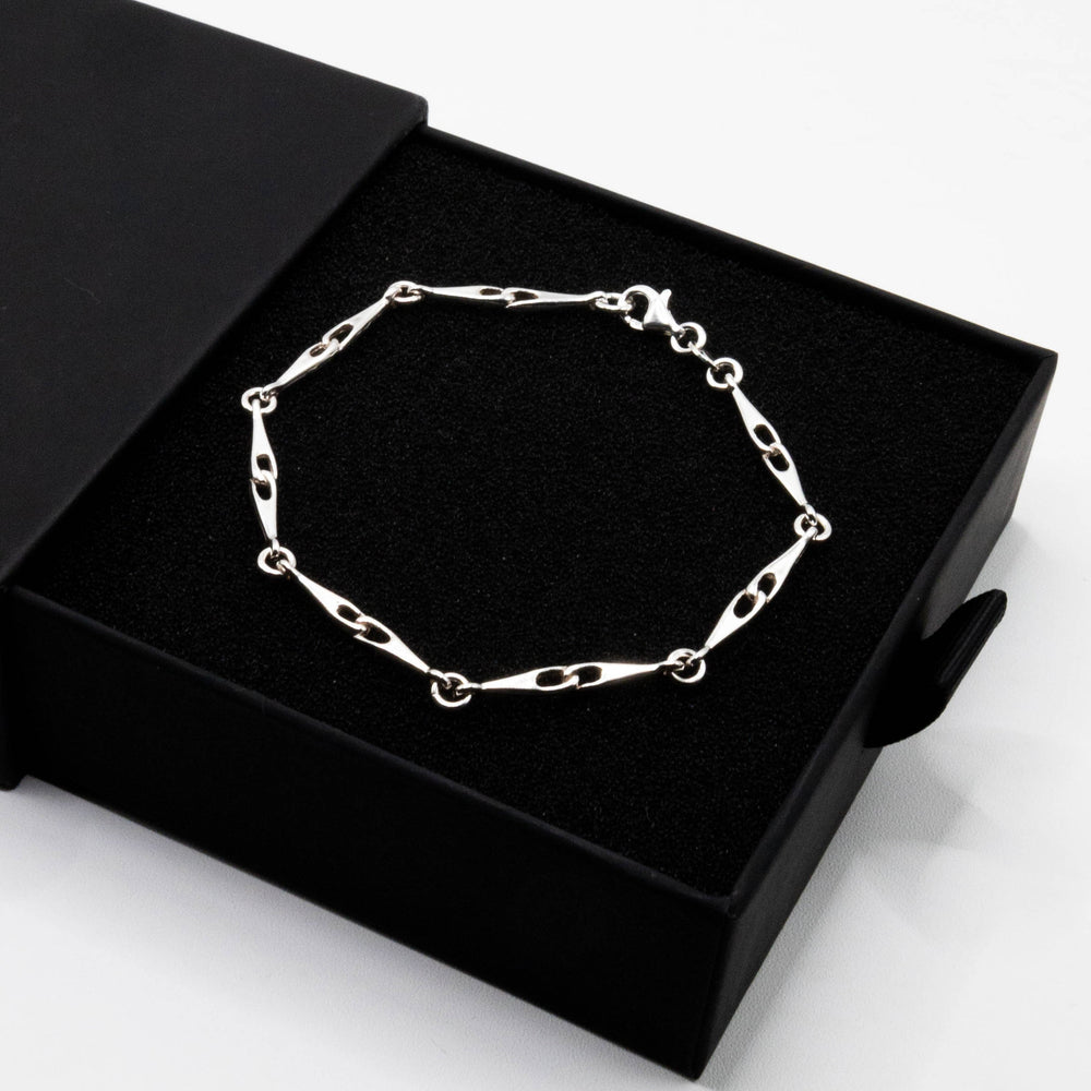 
                      
                        Matilda 925 Sterling Silver Chain Bracelet | SilverWorks
                      
                    