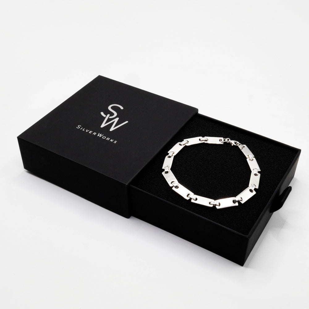 
                      
                        Toby Bar 925 Sterling Silver Chain Bracelet | SilverWorks
                      
                    