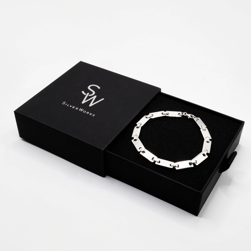 
                      
                        Toby Bar 925 Sterling Silver Chain Bracelet | SilverWorks
                      
                    