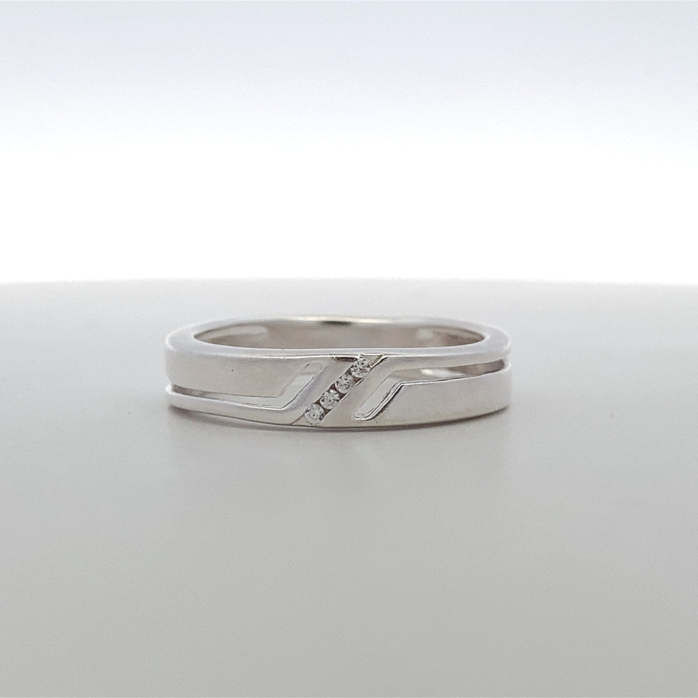 
                      
                        R610710 CZ SLANT ACCENT DESIGN RING 4.8MM,4.3G
                      
                    