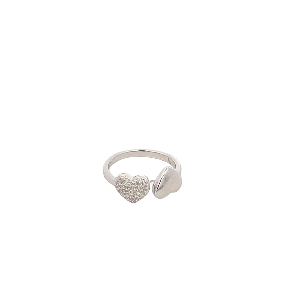 
                      
                        R6606 ADJ SLVR RVRSD HRT RING 1PLAIN AND 1FULL CZ
                      
                    