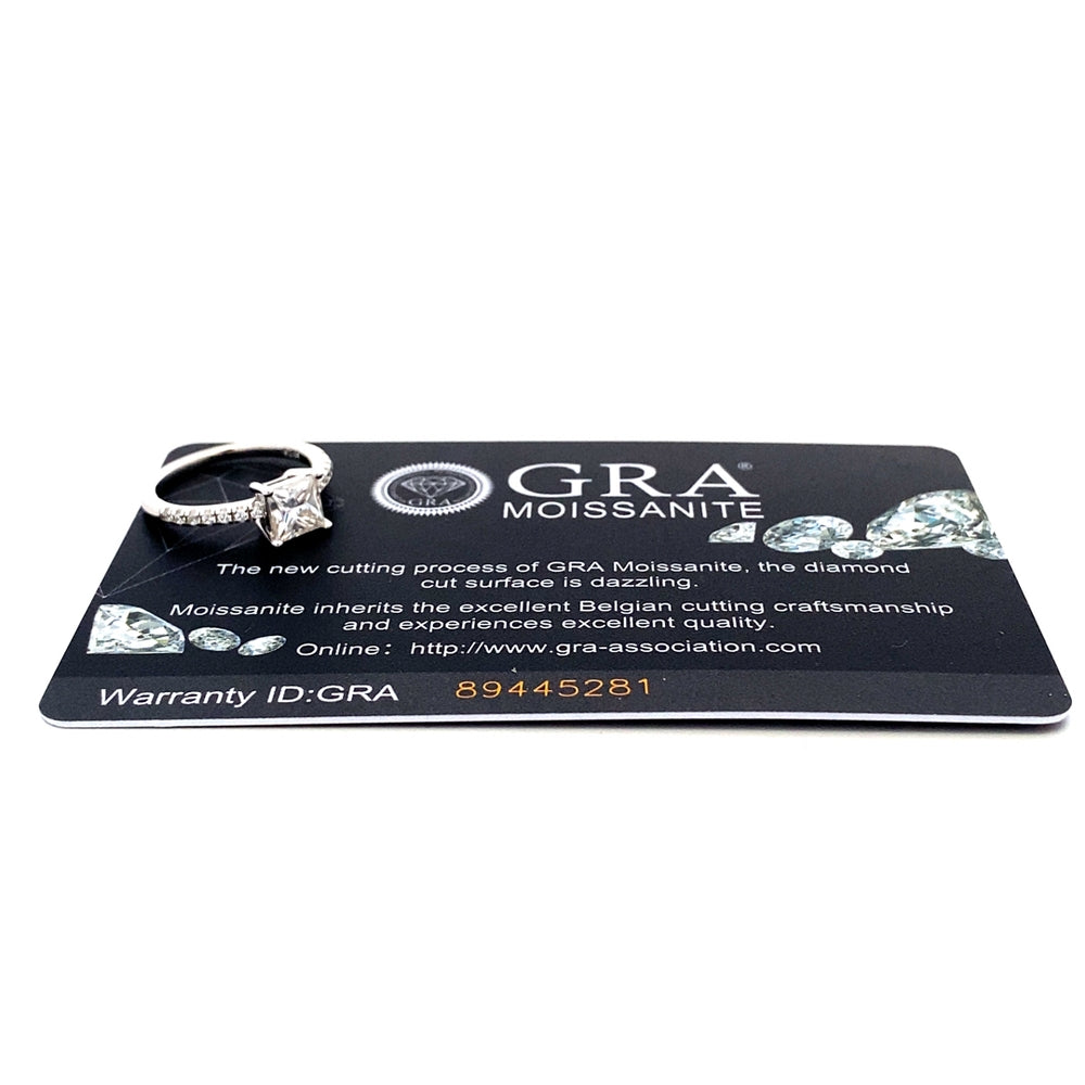
                      
                        R66296 5.5X5.5MM SQRE W 1CT DIA BTH SIDECZ SLVR RNG 2G
                      
                    