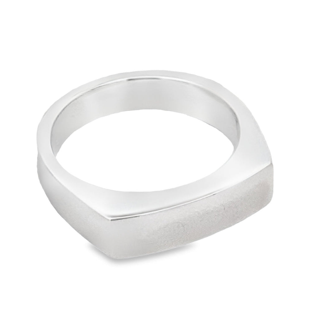
                      
                        RECTANGULAR ENG SIGNET RING 4.4G
                      
                    