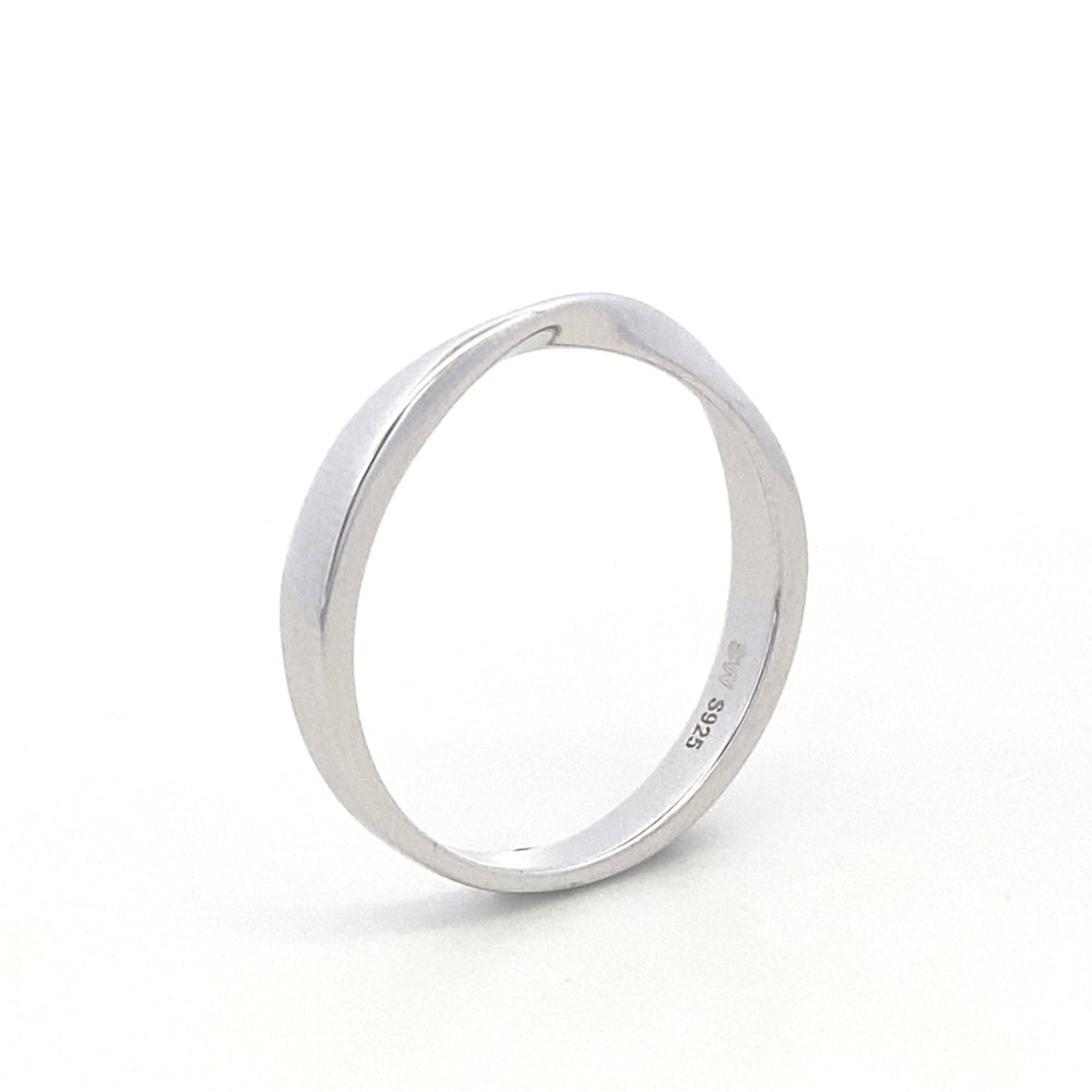 SilverWorks Holt Mobius Twisted Band 925 Sterling Silver Ring