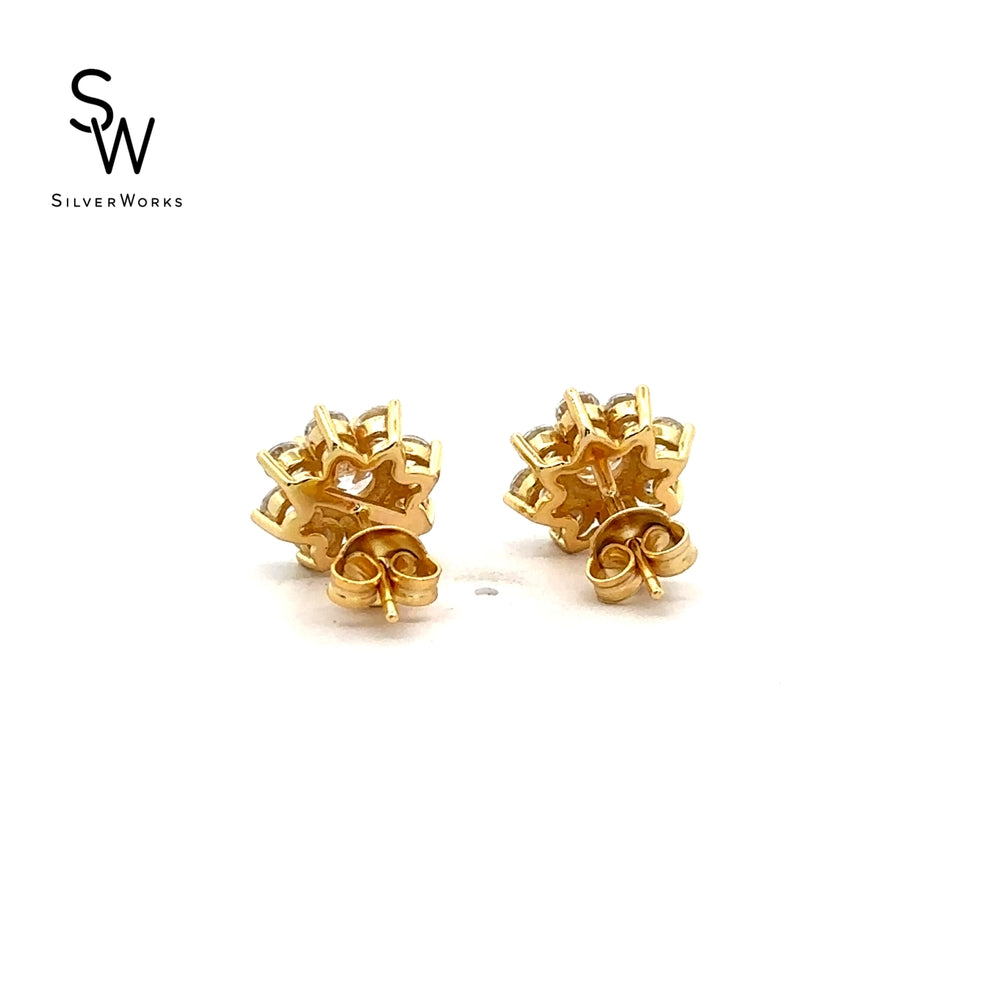 
                      
                        S842 GOLD PLATED 8 PETAL CZ ROSITAS FLWR STUD 16IN+2IN SN 8.2G
                      
                    