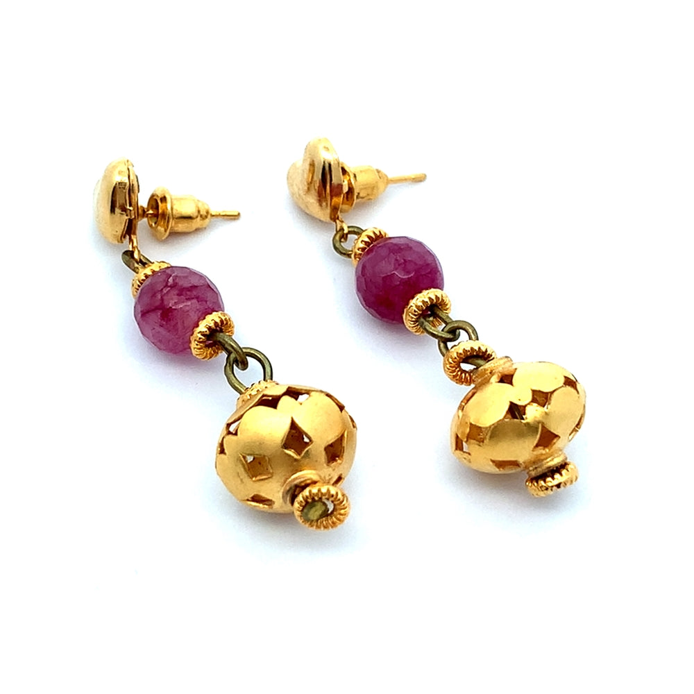 
                      
                        WLE041GOLD PLATED STUD EARRING W/ GLASS BEADS
                      
                    