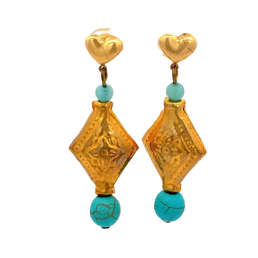 
                      
                        WLE044GOLD PLATED STUD EARRING W/ GLASS BEADS
                      
                    