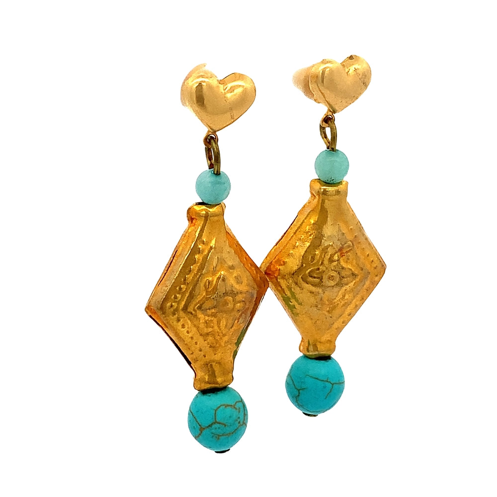 
                      
                        WLE044GOLD PLATED STUD EARRING W/ GLASS BEADS
                      
                    