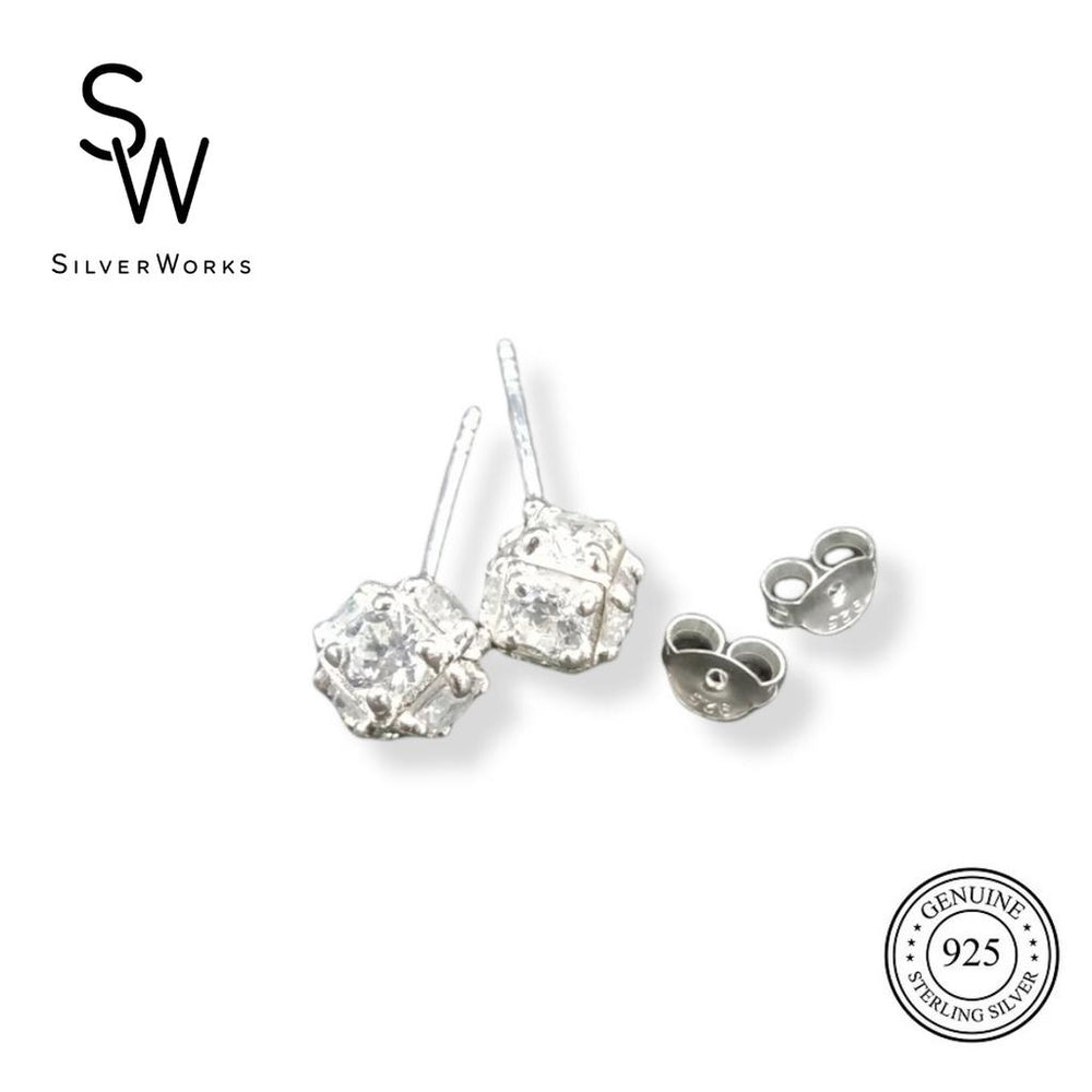E7575 4PRONG 6CZ BALL SHAPE STUD SE 2.9G