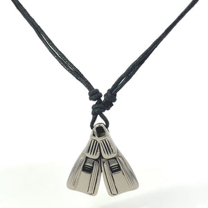 Mio Mio by Silverworks Diving Fin Waxtail Chain Necklace