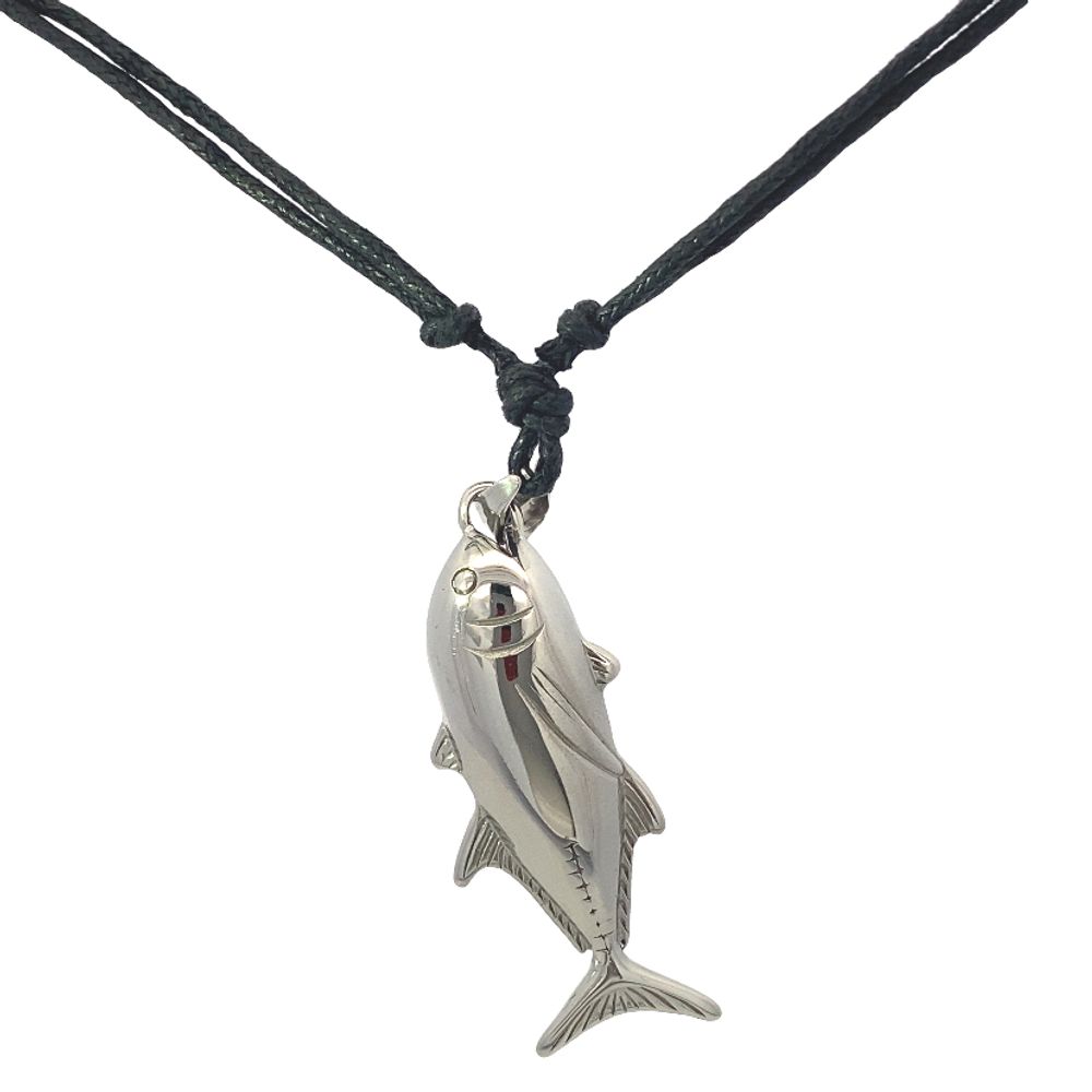 
                
                    Load image into Gallery viewer, Mio Mio by Silverworks Fish Design Waxtail Chain Necklace
                
            