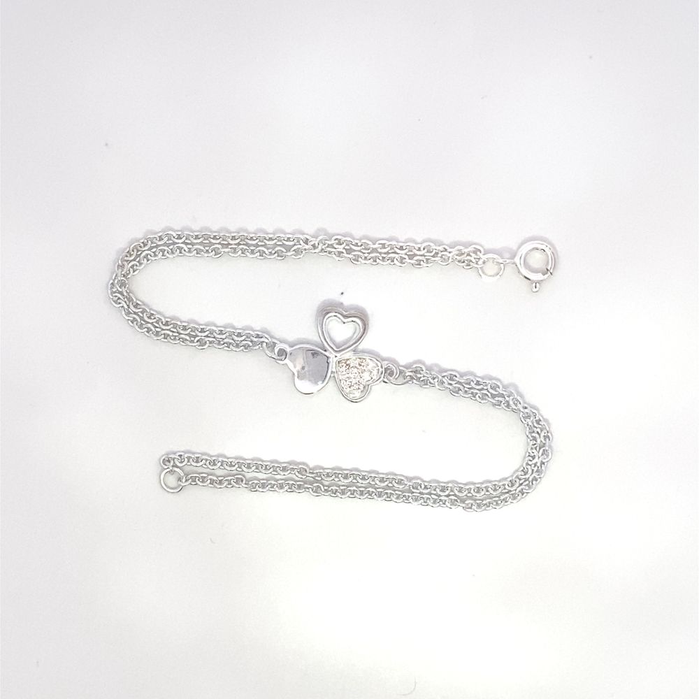 
                      
                        Evelyn Clover 925 Sterling Silver Chain Bracelet | SilverWorks
                      
                    