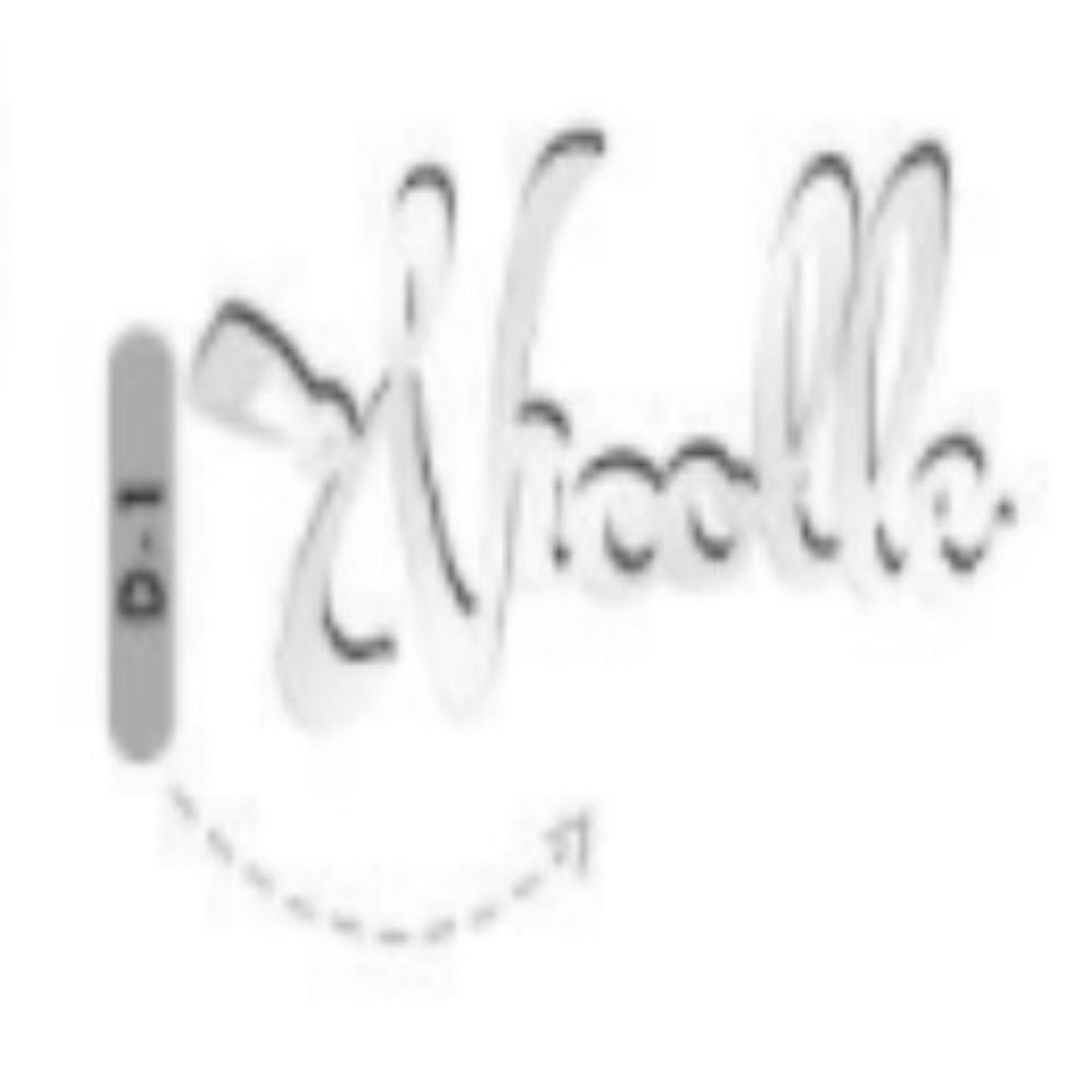 Arabic Script Vertical Personalized Name Necklace | SilverWorks