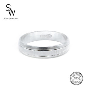 Silverworks R5444 Sandblasted Band Ring with Design in Middle