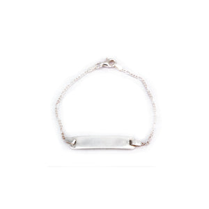 
                
                    Load image into Gallery viewer, Candace Baby ID Bar Silver Bracelet with Figaro Chain 925 Sterling Silver Engravable Bracelet Philippines | Silverworks
                
            