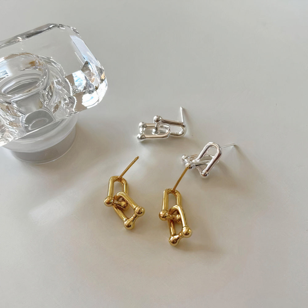 Mystie U-Shape Chain Silver Dangling Earrings For Women